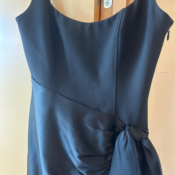 Size 6 Cinq a Sept Marian Gown - Picture 4 of 5